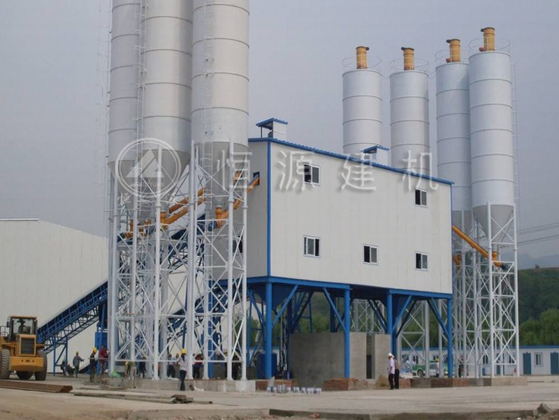 投資雙90攪拌站多少錢？90雙機攪拌站與180攪拌站產能有哪些區別？